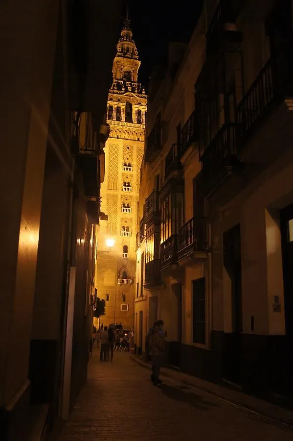 Cosy Apartment In Center Cathedral Seville